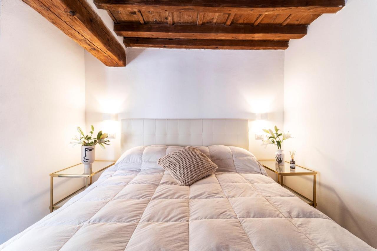 Palazzovilla Historic Building Luxury Suite Флоренция Экстерьер фото